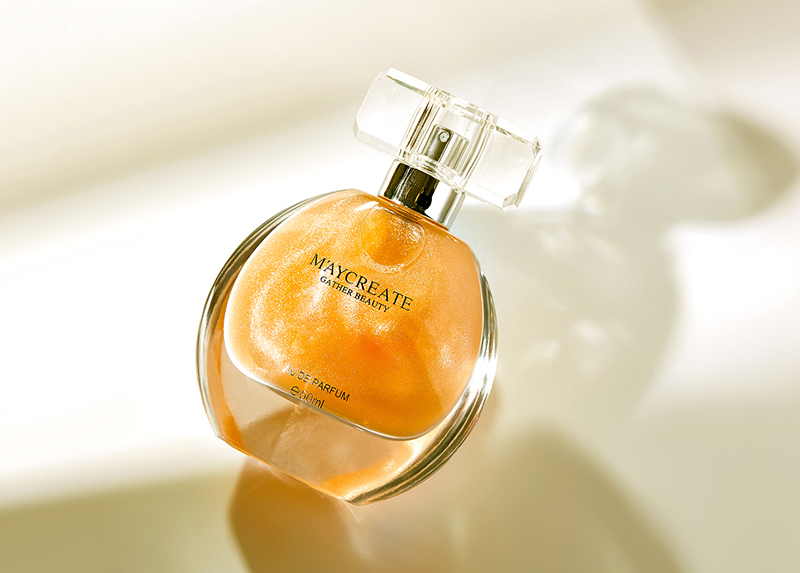 產(chǎn)香水后起直追？香水品類(lèi)里能誕生一個(gè)完美日記嗎？