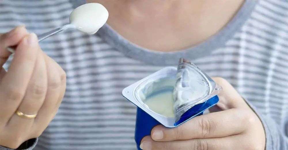 再也不用「擠牙膏」，高露潔換上的「潤滑劑」包裝，讓牙膏從此一滴不剩