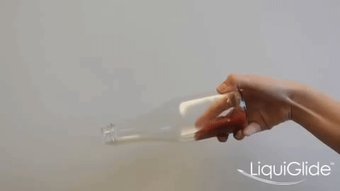 再也不用「擠牙膏」，高露潔換上的「潤滑劑」包裝，讓牙膏從此一滴不剩