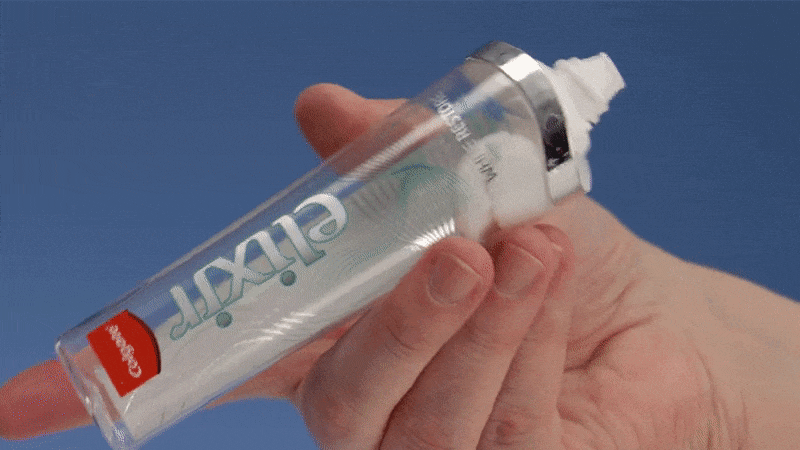 再也不用「擠牙膏」，高露潔換上的「潤滑劑」包裝，讓牙膏從此一滴不剩